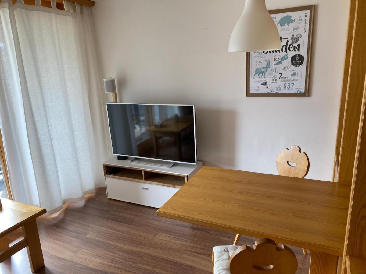 Moderne Ferienwohnung In Laax - Modern Apartment In ラア エクステリア 写真