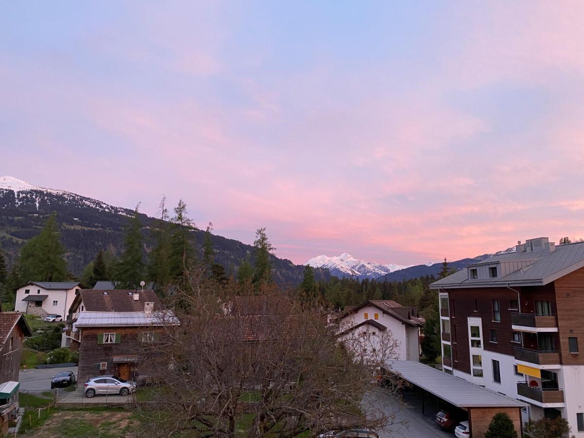 Moderne Ferienwohnung In Laax - Modern Apartment In ラア エクステリア 写真